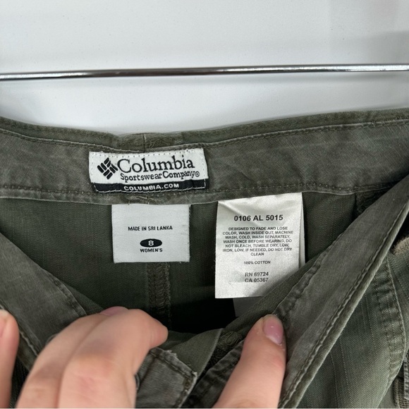 Columbia Vintage Y2K Green Cargo Pocket/ Front Button Midi Skirt - Picture 3 of 3